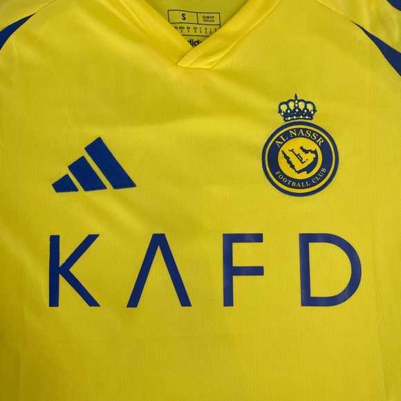 🥵2024/2025 Al Nassr Ronaldo Jersey Home adidas🥵 - Picture 4 of 8